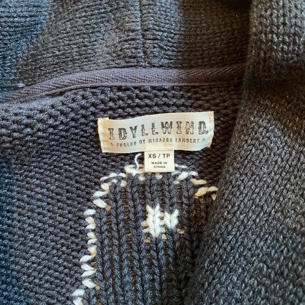 Idyllwind Sweater - Picture 7 of 7